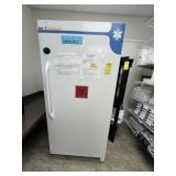 AM-1 AM-LAB-MD-FSE-20 MEDICAL / LABORATORY FREEZER