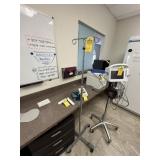 IV STAND (RECEPTION)