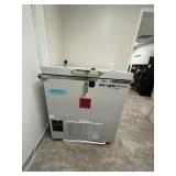 SO-LOW C85-5 ULTRA LOW FREEZER - APPROXIMATELY 40