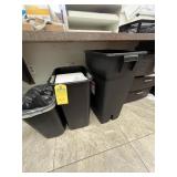 GARBAGE CANS (RECEPTION)