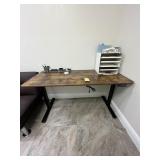 METAL FRAME TABLE WITH WOOD-LIKE TOP (LOUNGE)