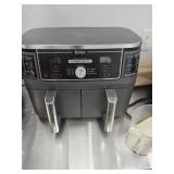 NINJA DZ401 DUAL AIR FRYER - SERIAL No. R12UZ902Z6