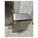 STAINLESS STEEL TRASH CAN