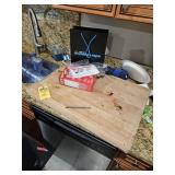 WOOD CUTTING BOARD