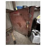 LOCKABLE METAL CABINET
