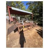 METAL ASSEMBLY TABLE