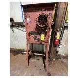 METAL CABINET WITH REEL & HOSE