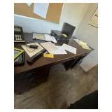 ASSORTED FURNITURE - DESKS / TABLES / HUTCH