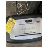STAPLES SPL-TXC12A SHREDDER