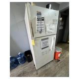 WHIRLPOOL REFRIGERATOR / FREEZER (MISSING 1 DOOR H