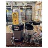 NINJA PROFESSIONAL BULLET BLENDER WITH ACCESSORIES