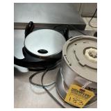 ASSORTED - 2- WAFFLE IRONS / 1- BLENDER BASE