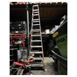 ALUMINUM 11' LADDER