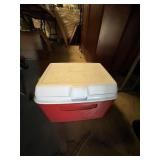 RED RUBBERMAID COOLER - 17''x11''