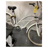 ELECTRA CRUISER 7 BICYCLE - 7 GEARS / BASKET / BEL