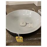 ROUND BLACK & WHITE SINK - 18