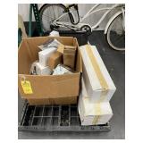 LOT ASSORTED BATHROOM ACCESSORIES (1 PALLET & 2 TO