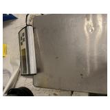 SMALL SCALES - 1- ONYX PRODUCTS / 1- SMART WEIGH