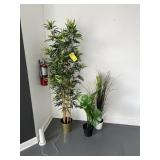 ASSORTED ARTIFICIAL PLANTS