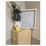 ASSORTED DECOR - 4- PICTURES / 2- ARTIFICIAL PLANT