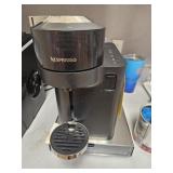 DE'LONGHI NESPRESSO COFFEE MAKER WITH STORAGE STAN