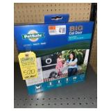 PET SAFE BIG CAT DOOR - 7 1/8 x 7 15/16