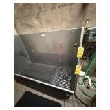 LOW STAINLESS STEEL DOG WASH SYSTEM WITH MANAGEMEN