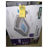 PET SAFE SCOOP FREE SELF CLEANING LITTER BOX