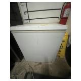 WHITE REACH IN FREEZER