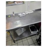 STAINLESS STEEL TABLE - 24