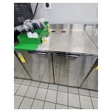 STAINLESS STEEL WORKSTATION WITH 2 DOORS - 3