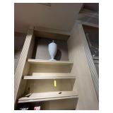 ASSORTED DECOR - LARGE DECORATIVE URNS & BOTTLES
