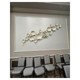 ENAMEL COATED METAL DECOR WITH CREAM COLOR FLOWERS