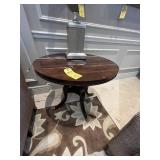ROUND WOOD END TABLES - 32