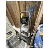 LADDER WITH 3 STEPS