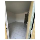 REAL ESTATE - 2/1 CONDO - BANKRUPTCY AUCTION