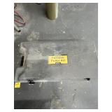 CENTRAL  HYDRAULICS PORTABLE PULLER KIT IN CASE -