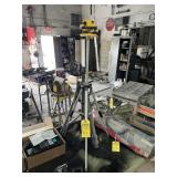 LASER LEVEL TRIPOD WITH ROTATING HCAD (NO LEVEL)