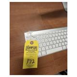 WIRELESS APPLE KEYBOARD