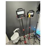 HUSKY LED WORKLIGHTS WITH TRIPODS (BROKEN GLASS)