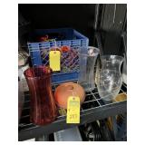 ASSORTED - 1- GARLIC BAKER / 3- VASES