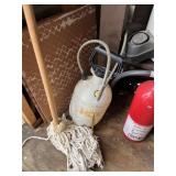 ASSORTED - PUMP SPRAYER / MOP BUCKET (LOCATED IN H