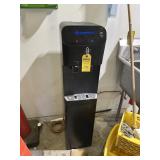QUENCH HOT / COLD WATER DISPENSER