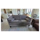 LOVESEAT