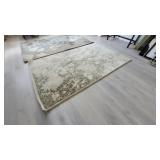 AREA RUG