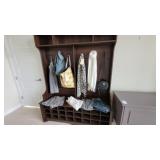 CLOTHES & ACCESSORIES