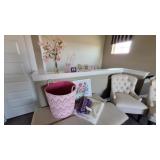 DÉCOR ITEMS