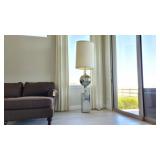 FLOOR LAMP