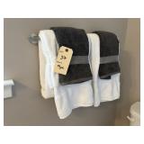 9PC ASSORTED BATH ITEMS