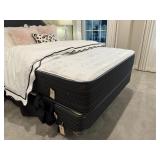 QUEEN MATTRESS SET